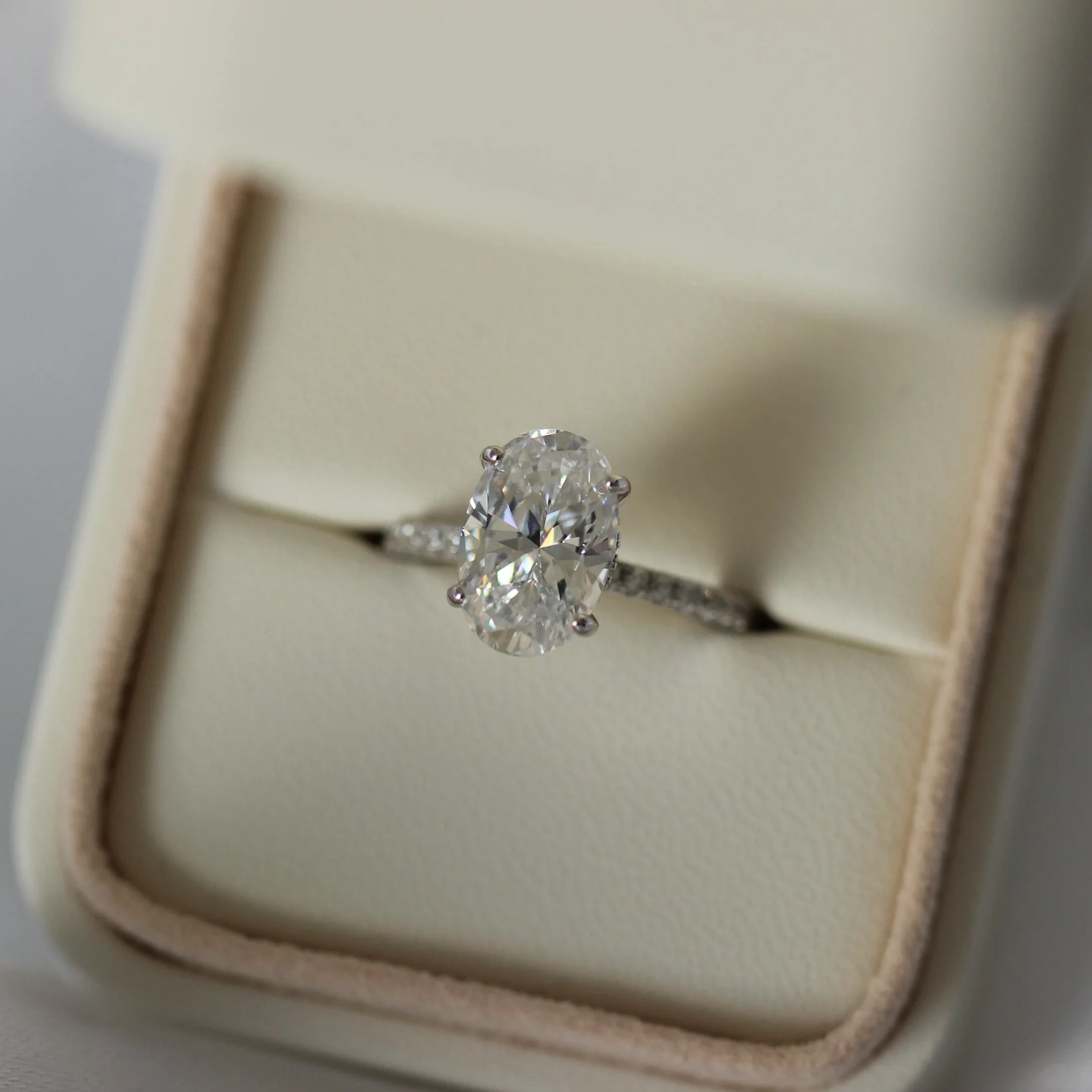 Málaga Oval Ring - Silver - Image 5